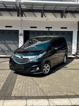 Mazda biante Skyactiv 2013