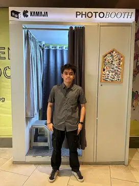 Penjaga Photobooth Event di Pakuwon Mall Surabaya