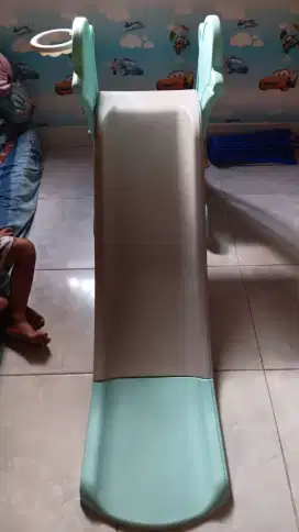 Perosotan anak  warna abu2