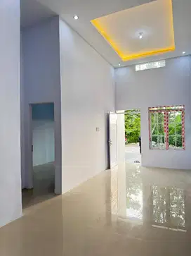 DI JUAL CEPAT RUMAH SIAP HUNI SISA 1 UNIT DALAM KOMPLKES