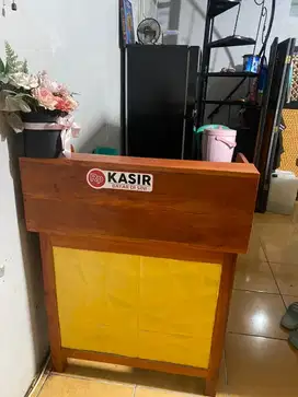 Meja Kasir Kayu