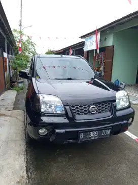 Nissan xtrail 2.5 ST AT