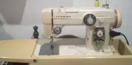 Mesin Jahit Portabel Janome