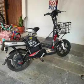Sepeda Listrik Selis Mandalika