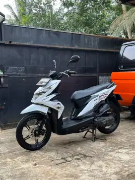 Beat Street Putih