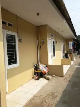 Dijual Cepat kontrakan 3 pintu ( baru di renov sedikit)
