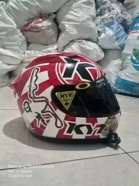 Helm kyt cr7 merah putih