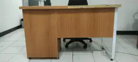 Meja kursi kantor