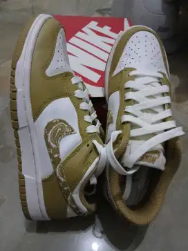 sale NIKE DUNK LOW ESS