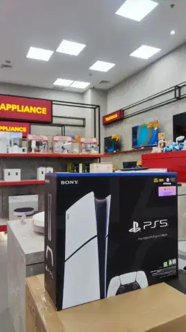 PLAYSTATION 5 SLIM