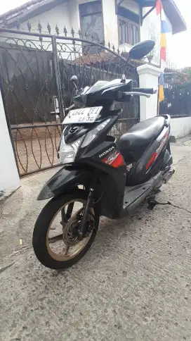 Bismillah jual honda beat thn 2015
