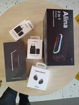 SAMSUNG GALAXY S25 ULTRA 12/256GB FREE BUDS FE, SPEAKER, ADAPTOR 2 UNT