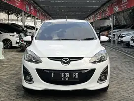 Mazda 2 R 2012 Matic AT