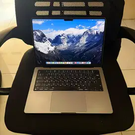 Macbook Pro M1 Pro 14 inch 32/1TB 2021 Pemakaian Pribadi