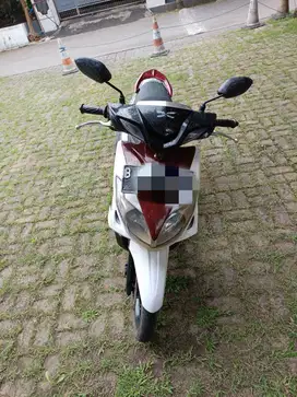 Yamaha Xeon 125 cc