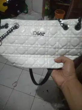 Tas selempang wanita dewasa