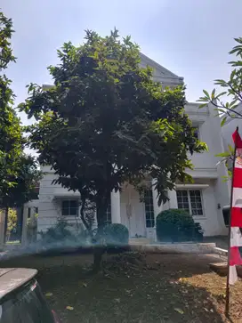 Jual rumah Kota Legenda depan kota wisata