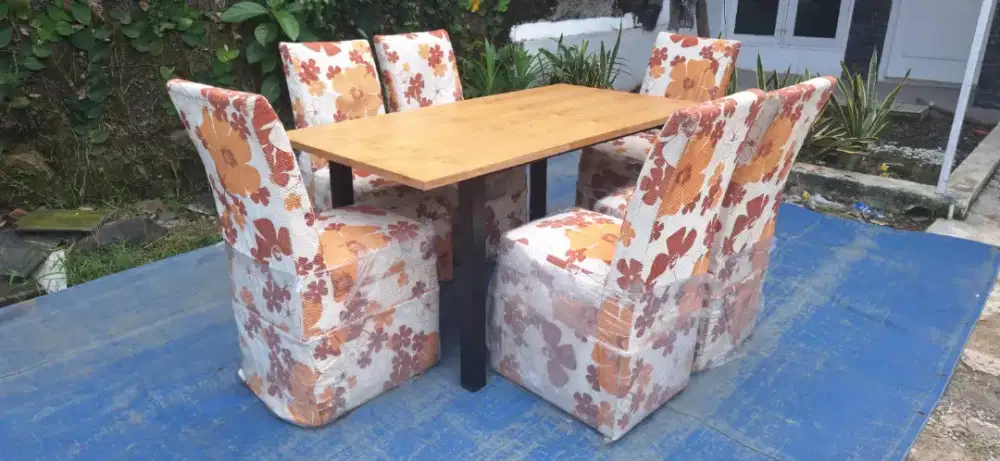 Meja Makan Cellini Asli Set Kursi Floral 6