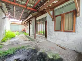 Jual rugi rumah hitung tanah jauh di bawah pasar 900 jt an lt 257