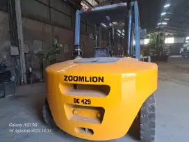DIJUAL FORKLIFT 7 TON ZOOMLION TH2022