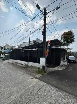 DISEWAKAN RUMAH MURAH SUDAH RENOVASI KELAPA GADING