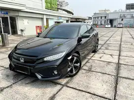(Km Low 40ribu Record Honda) HONDA CIVIC E HATCBACK AT 2019