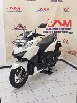 Ready Honda vario 160 ABS km 10 Ribu Tahun 2023 Warna Putih Doff