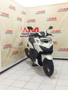 Siap pakai Km 10 Ribu Honda vario 160 ABS Tahun 2023 Warna Putih Doff