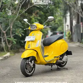 Piaggio Vespa Sprint 150 IGET ABS Th 2019 Kuning Perfect Condition