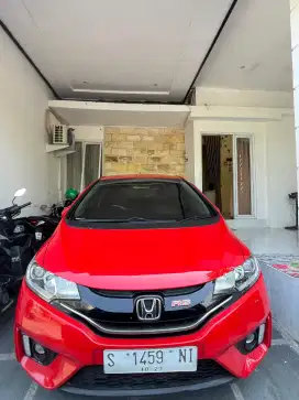 HONDA JAZZ RS CVT 2016