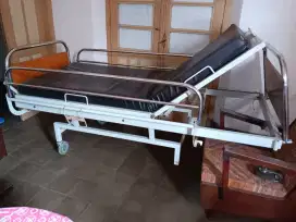 DIJUAL MURAH TEMPAT TIDUR RUMAH SAKIT