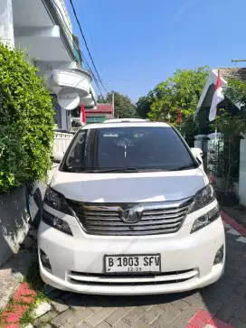 Toyota Vellfire 2009 warna favorit putih