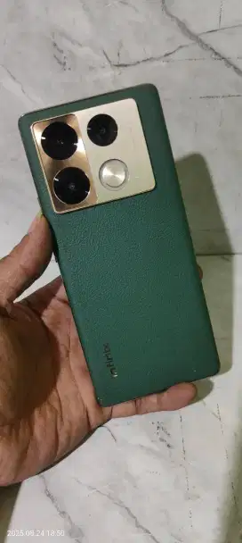 Infinik note 40 pro 8/256 hp aja halal no minus no shadow