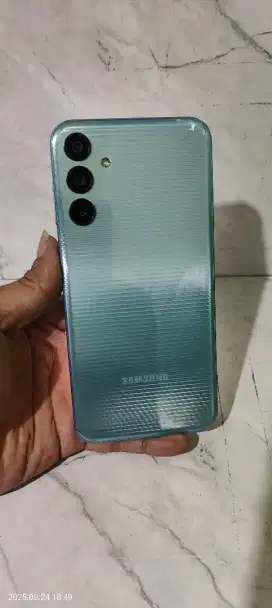 Samsung m15 5g ram 6/128 hp aja halal