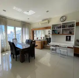 Dijual Rumah 3 Lantai Diatas Mall Of Indonesia Kelapa Gading