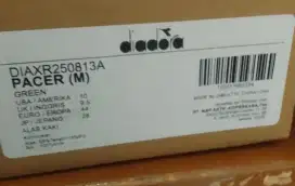 Jual sepatu baru diadora warna hijau terang