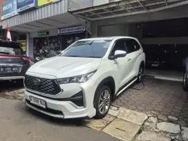 Toyota Innova Zenix Hybrid Q Modelista Km15b