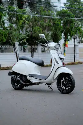 PIAGGIO VESPA SPRINT 150 CARBON EDITION 2019 MURAH BISA KREDIT