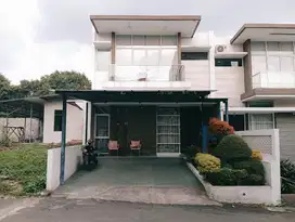 Rumah Exclusive Sarijadi Bandung Siap Huni Lokasi Pusat Kota