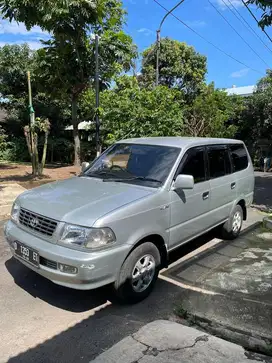 Kijang LGX 1.8 efi 2000