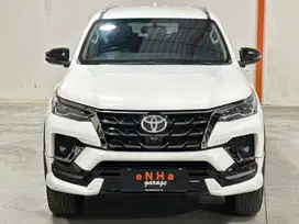 Toyota FORTUNER GR 2.8 A/T 2022.. eNHa garage Semarang..