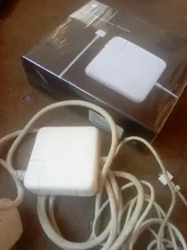 Apple 60 WMagsafe Power Adapter