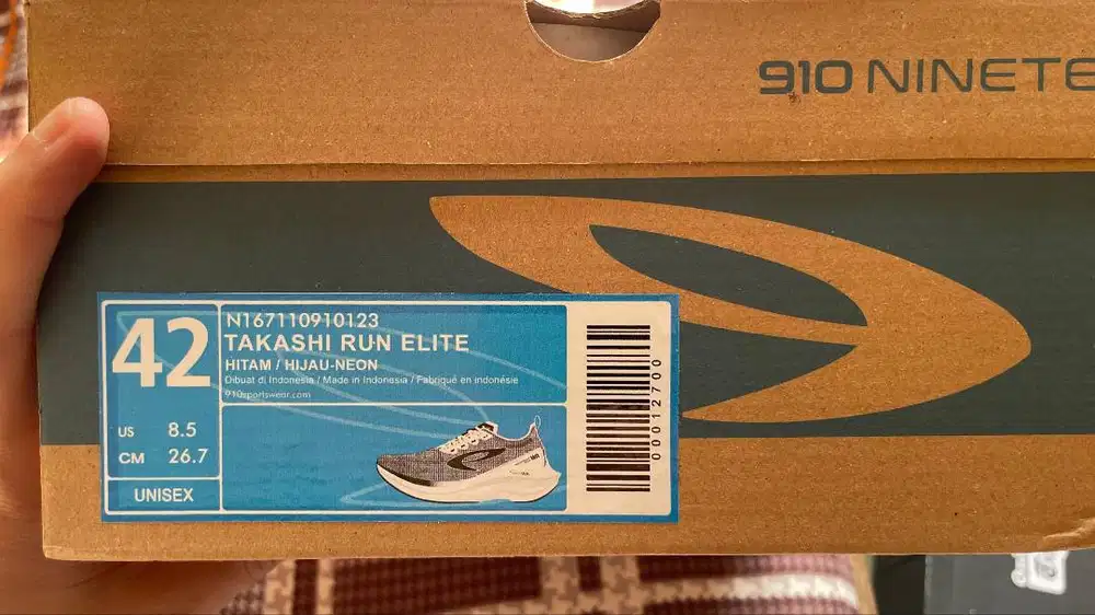 sepatu lari 910 takashi run elite ukuran 42