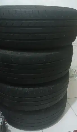 Ban 195/60/16 ada 4biji