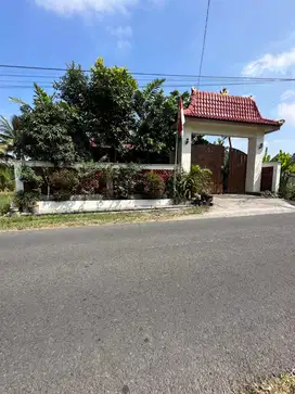 RUMAH  JOGLO FULL JATI, 5 MENIT KE KAMPUS UII DI SLEMAN