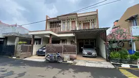 DIJUAL RUMAH TAMAN ROYAL 3