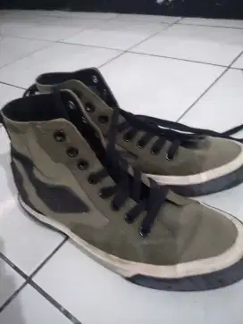 Sepatu HRTG Ijo Army Like new