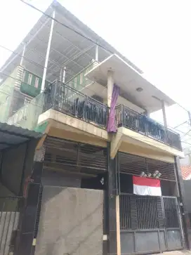DIJUAL CEPAT RUMAH 3 LANTAI CILEDUG