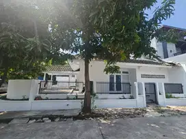 Di sewa  Rumah hook bulevar hijau harapan indah bekasi