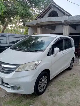Honda Freed 2012 Bensin